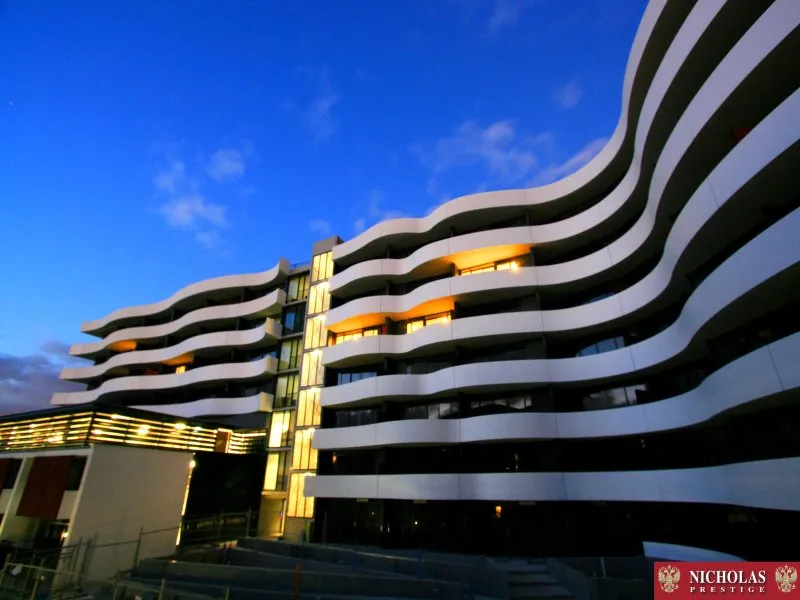 CITY FRINGE TWO BEDROOM APARTMENT!