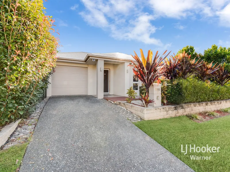 EASY MODERN LIVING IN FAMILY-DESIRED LOCALE