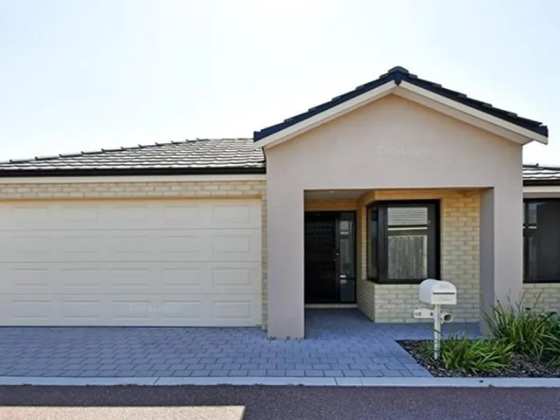 Spacious Modern 3x2