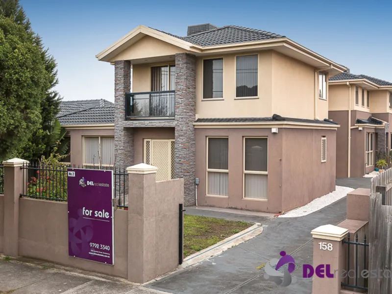 Townhouse in Central Dandenong