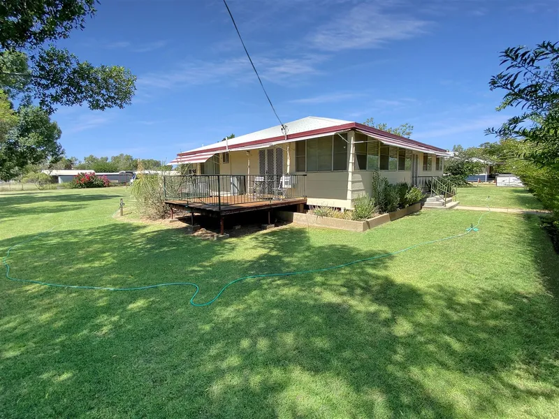 Large Queenslander Style Home on Big Block