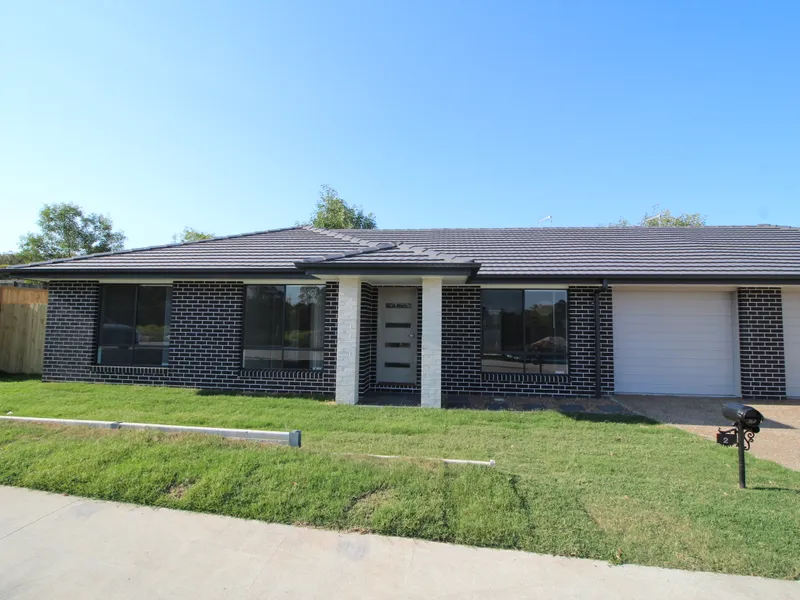 Brand New Three Bedroom House In Supreme Location