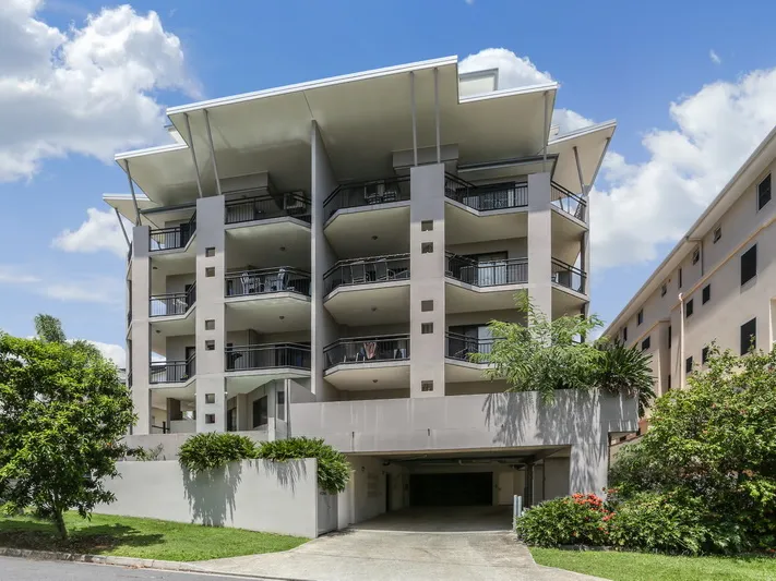 Ground Floor, Huge Wrap around Private Courtyard
