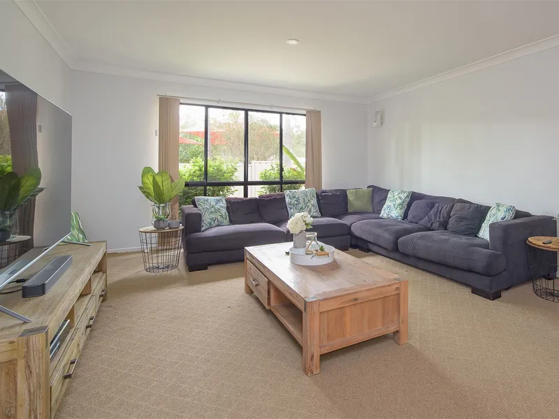 Stunning Family Home In Great Location With Spa and Shed!