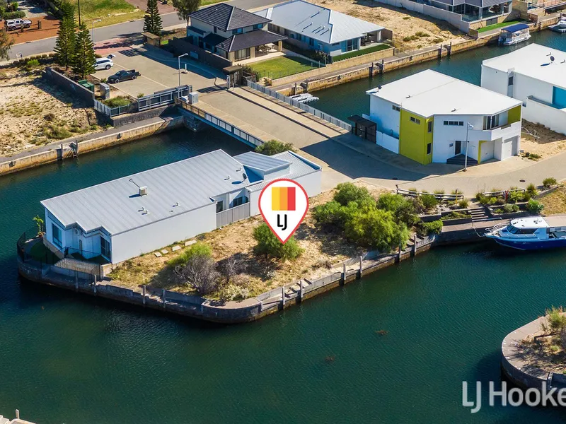 Rare and Premium 38m Water Frontage Corner Canal Block in Prestigious Estate