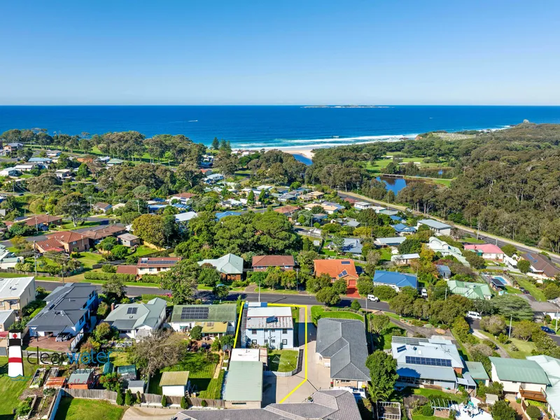 Ocean & Montague Views – House & Two Units