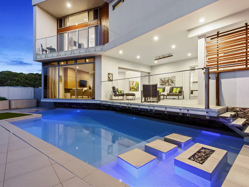 Private, North-East Facing Golf Front Position with Modern Luxury Home