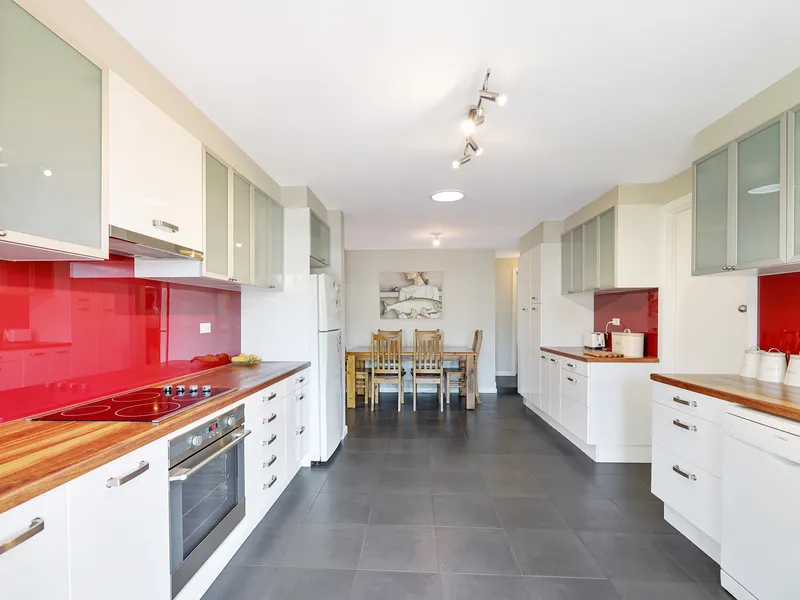 Private and Quiet Location