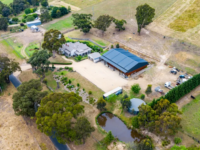 Idyllic acreage, magical views and a stunning designer home