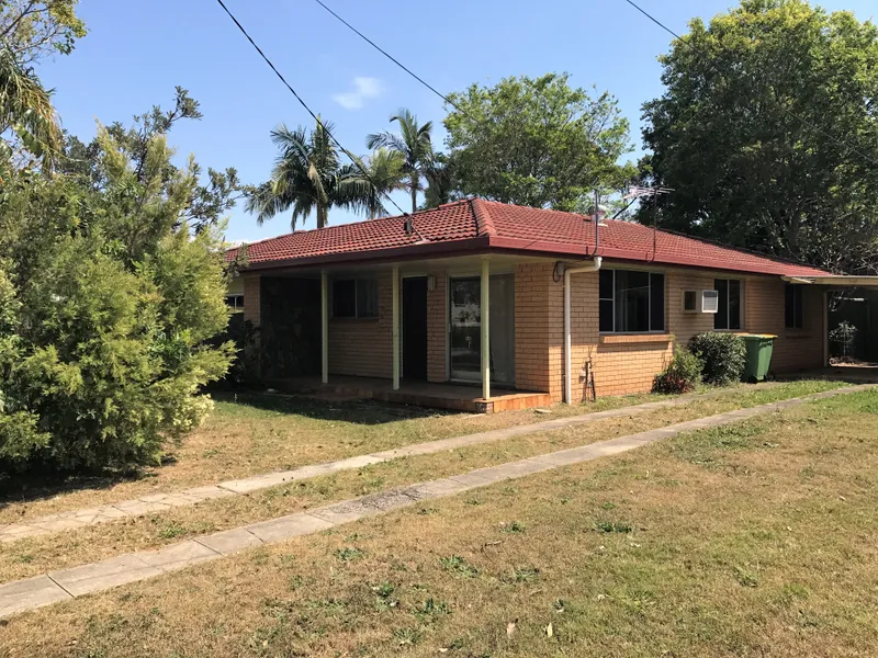 3 Bedroom Lowset In The Heart Of Birkdale