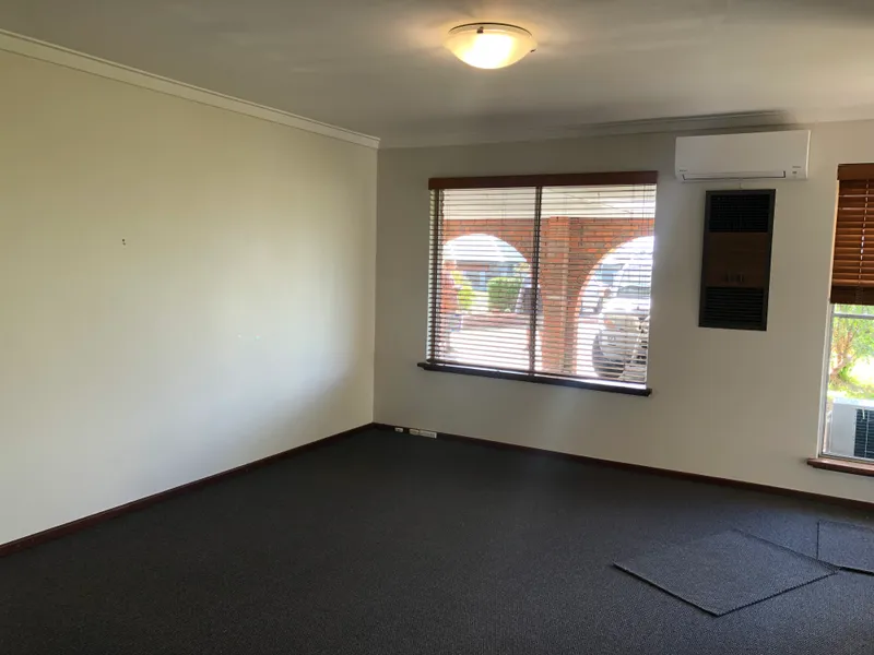 WHISPER QUIET STREET