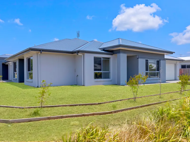 3 Bed + Media + AC + Pet Friendly