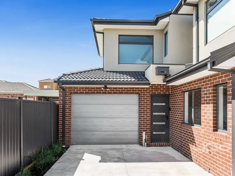 BRAND NEW, TOP LOCATION, TOP QUALITY