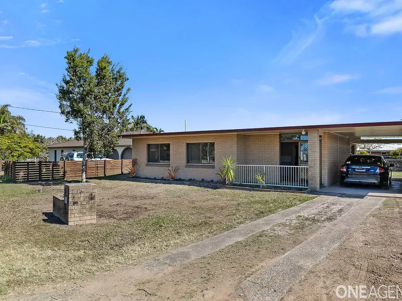 3 Bedrooms, stones throw from CBD