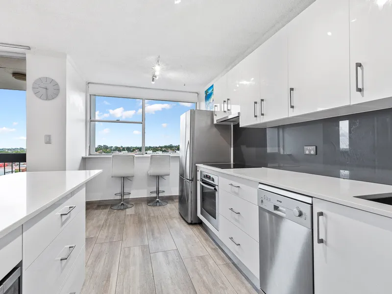 Beautifully Renovated Apartment with District Views