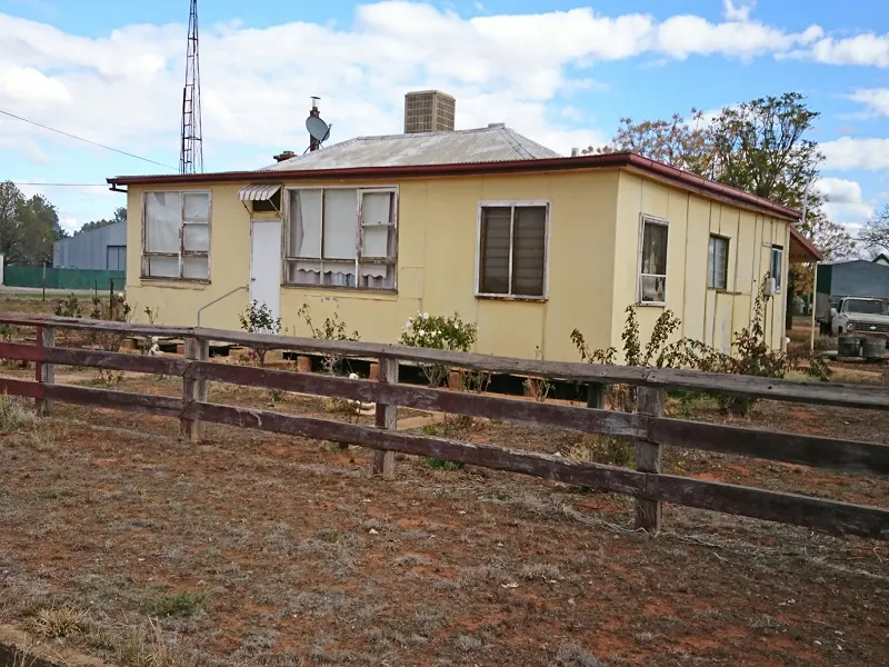 Affordable Country House with Ãƒâ€šÃ‚¾ acres Land