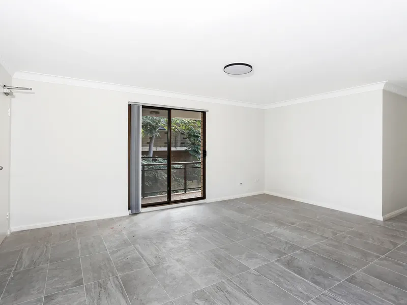SPACIOUS TWO BEDROOM APARTMENT WESTMEAD!