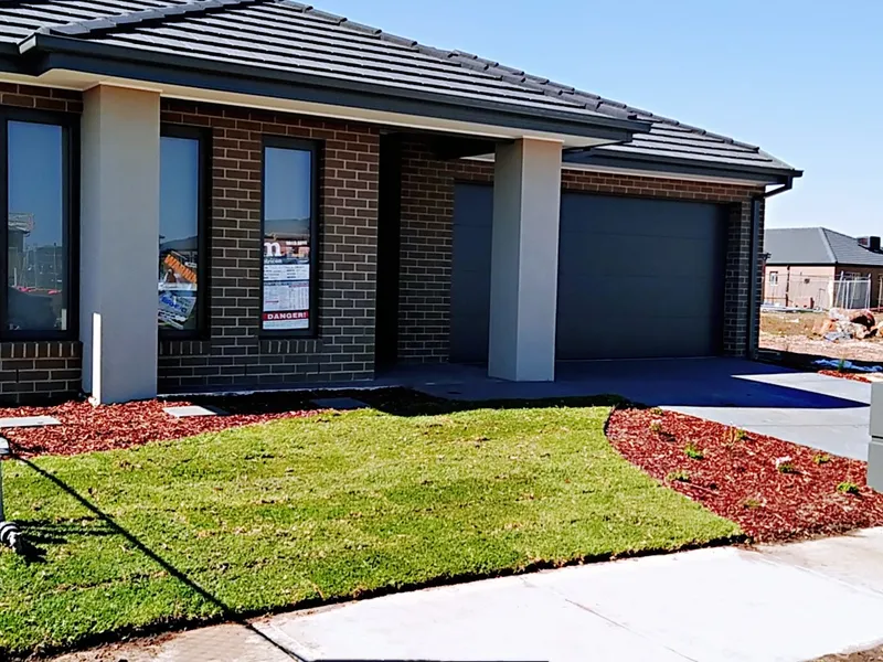 Newly Settled four-bedrooms Big House