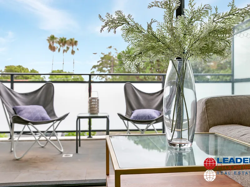 NEARLY NEW | NORTH FACING 