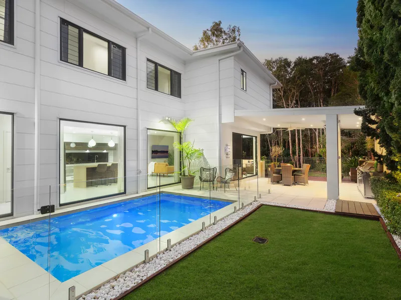 Luxurious entertainer with stunning forest backdrop in peaceful cul de sac location