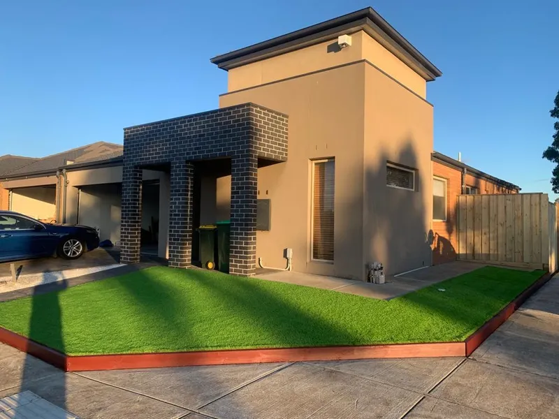 Stunning and Luxurious House 