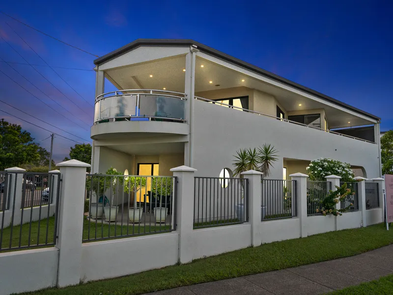 WATERFRONT LIVING AT ITS FINEST