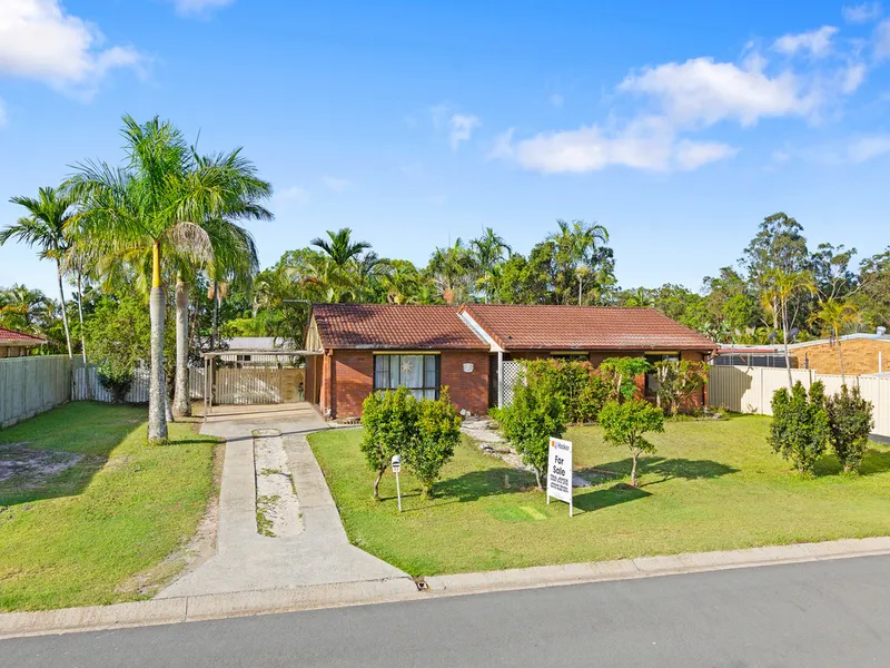 INVESTORS AND DOWNSIZES LOOK NO FURTHER