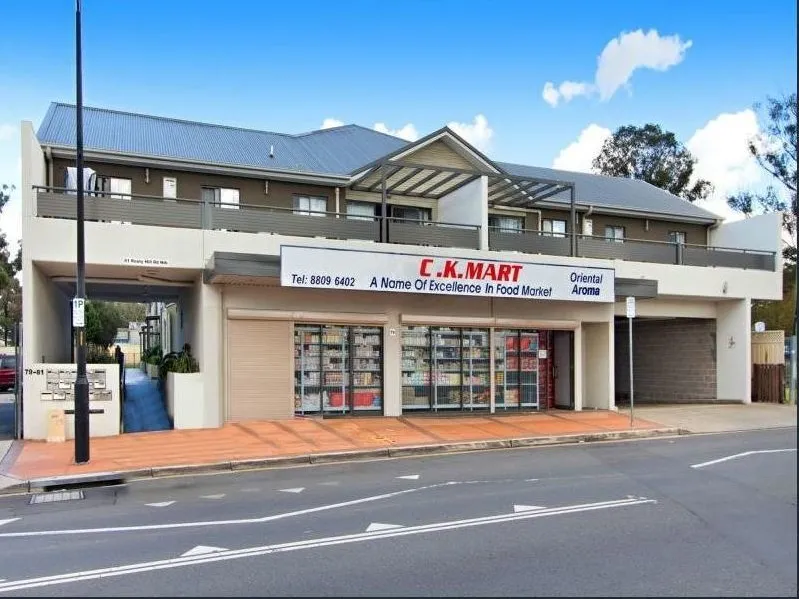 PRIME LOCATION SPACIOUS 3 Bed Unit. 