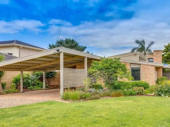 Family Home on Prime location