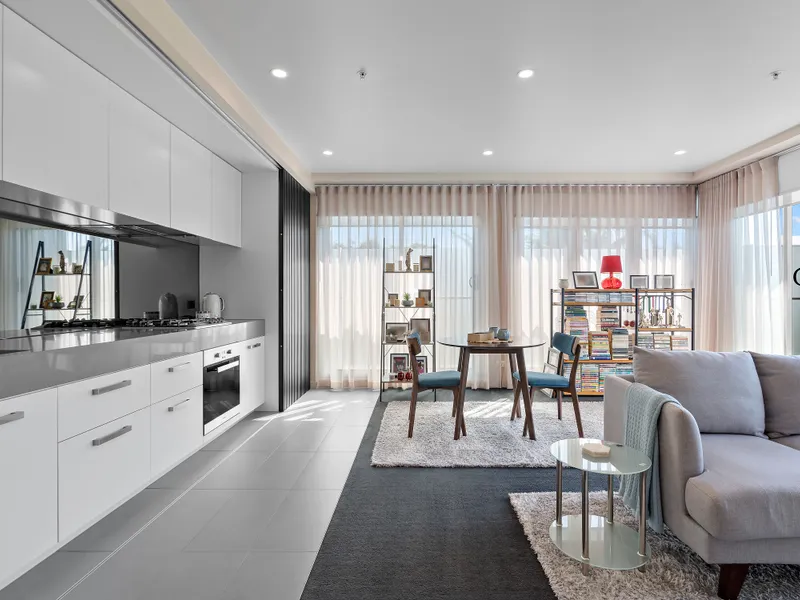 THE PERFECT BAYSIDE LIFESTYLE LOCATION