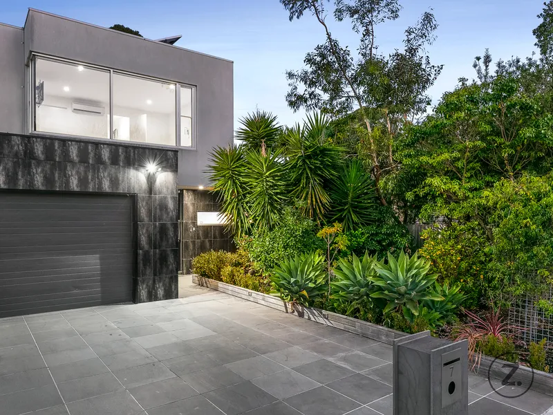 Z. - Luxurious family compound in a first-class location - Z.