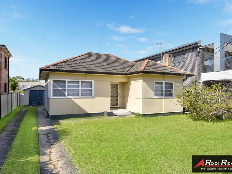 POTENTIAL DEVELOPMENT OPPORTUNITY WITH R2 ZONED 647SQM