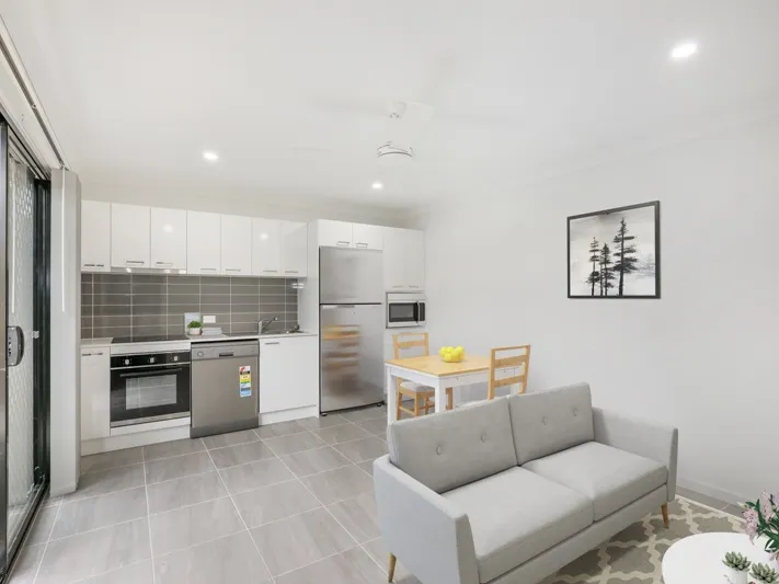 Near New One Bedroom DUPLEX!!!