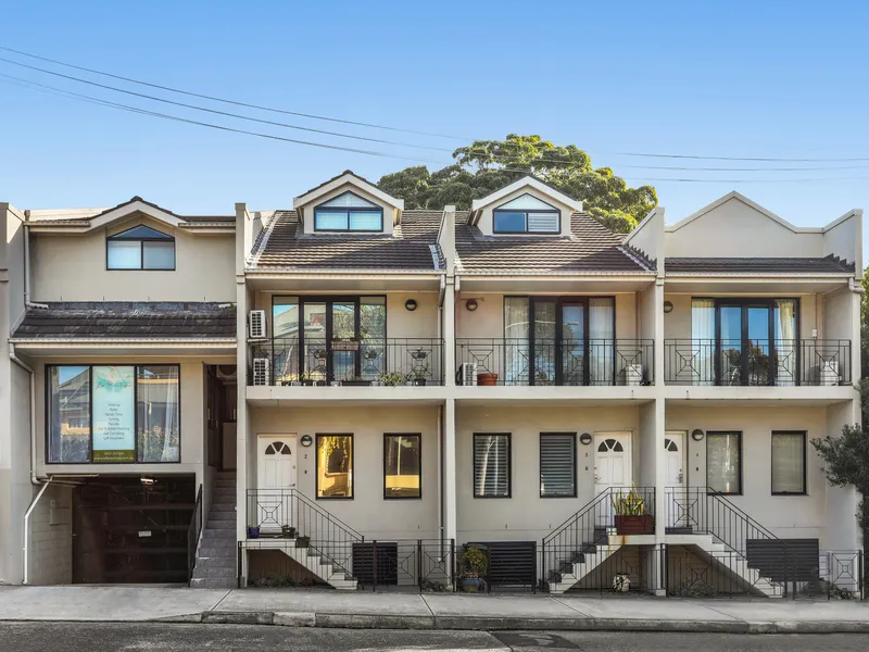 A Stylish Edge for Modern Leichhardt Living