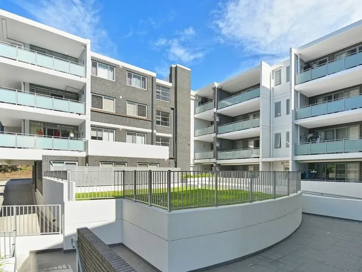 Quiet Spacious Apartment