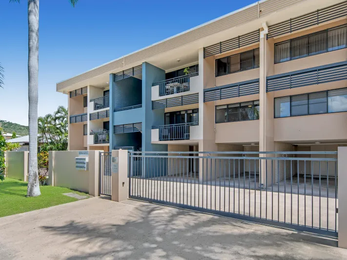 OUTSTANDING LOCATION, JUST A STROLL TO THE BEAUTIFUL STRAND & BEACH.