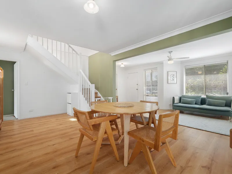 Executive Low Maintenance Townhouse