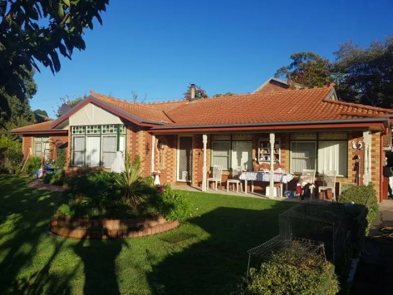 Family Home with .611 Ha