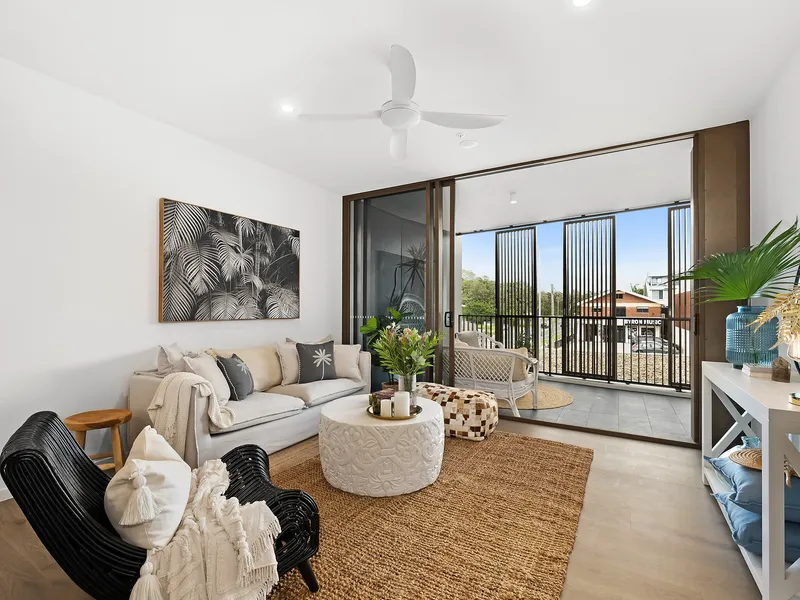 Jonson Lane - experience the best of Byron Bay's laid-back luxury