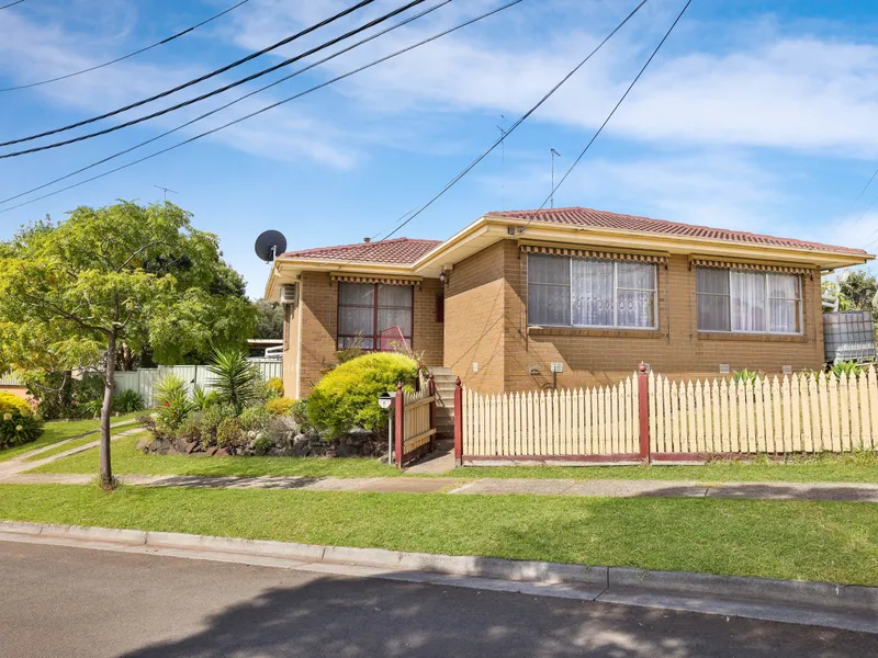 Fantastic living in a prime location