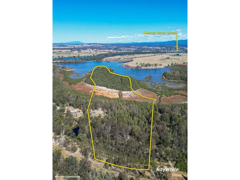 Waterfront on Malabar Creek...