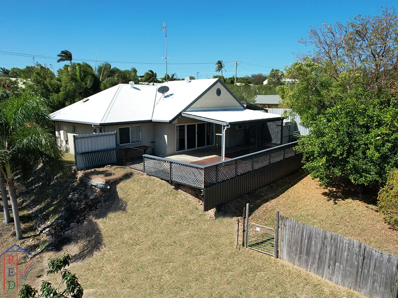 Centrally located tidy Cooktown house.