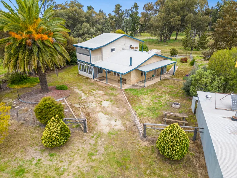 Your Country Lifestyle Getaway Awaits