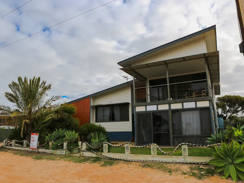 Two Storey with Sea Views