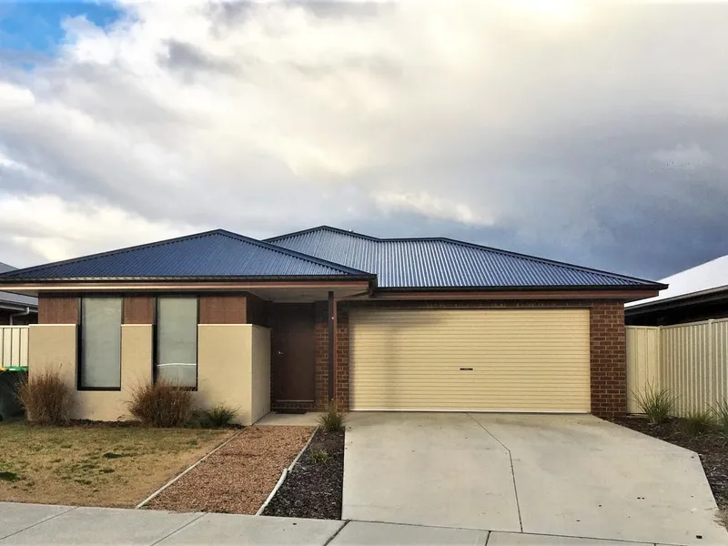 Modern Home in Quiet Location