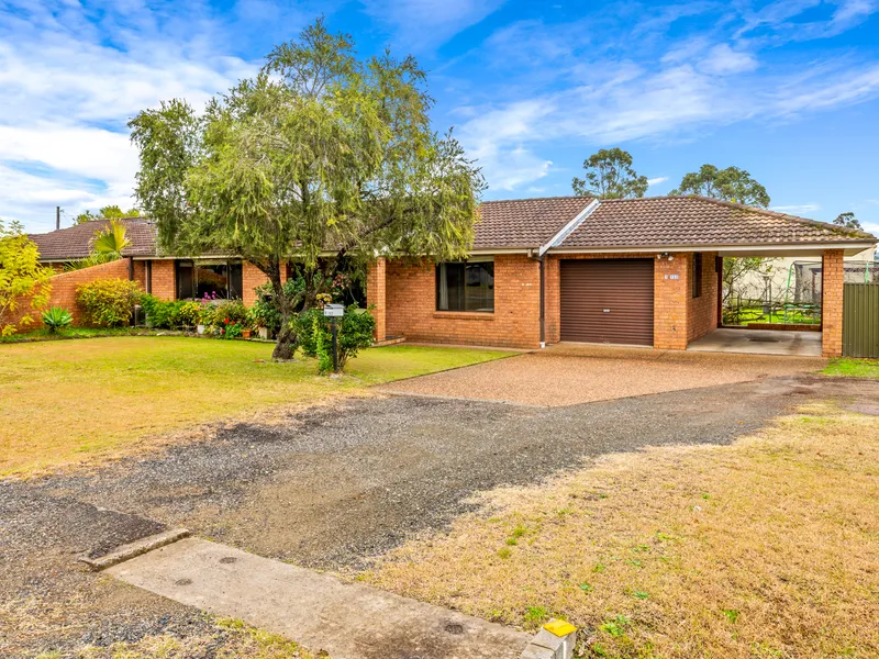 MODERN REFURBISHED UNIT!!