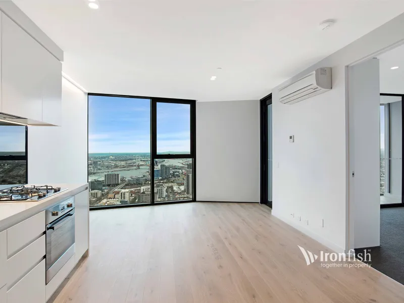 Prime Location - Living the high life in Melbourne!