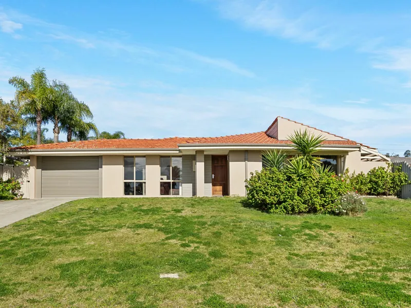 LARGE 5 BEDROOM 2 BATHROOM HOME