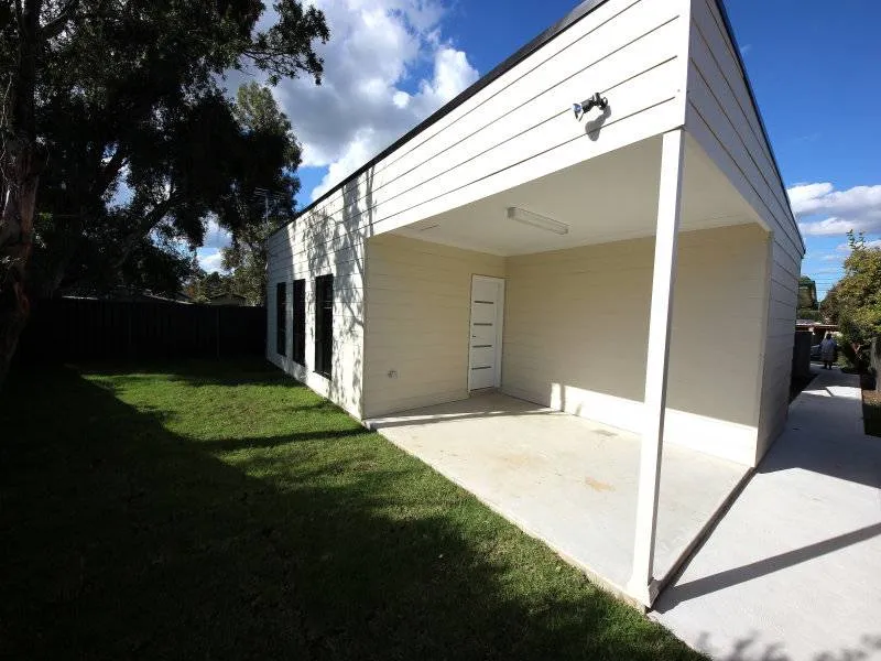 BRAND NEW GRANNY FLAT!!