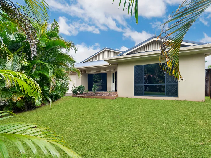 HUGE 4 BEDROOM FAMILY HOME WITH MULTIPLE LIVING AREAS